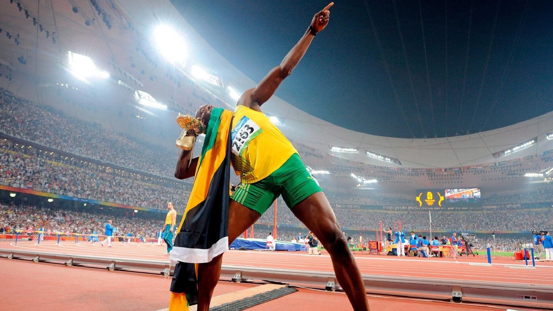 mk体育网址-恩多耶-布鲁阿尔决赛冲刺惊艳全场，恩内斯特·布鲁佛